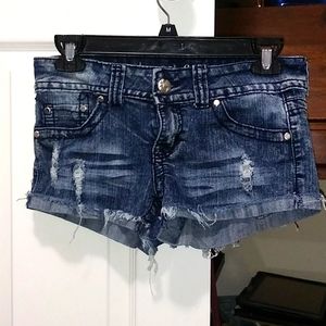 Almost famous shorty shorts
